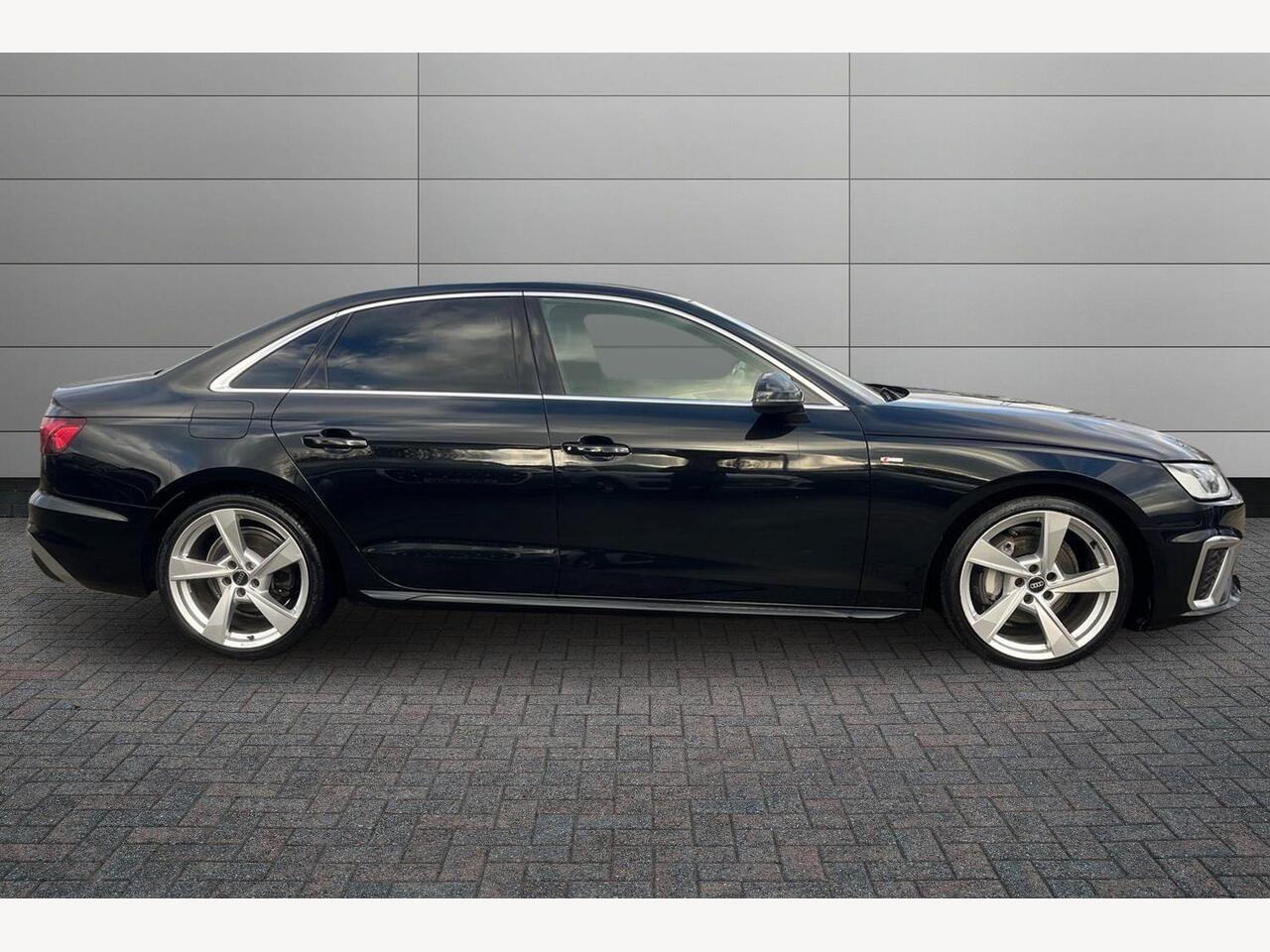 Used Audi A4 2022 for sale - 76914612: Photo 4