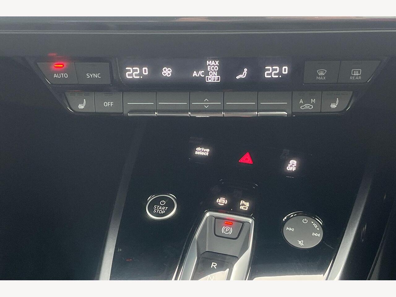 Used Audi Q4 e-tron 2025 for sale - 76680153: Photo 16