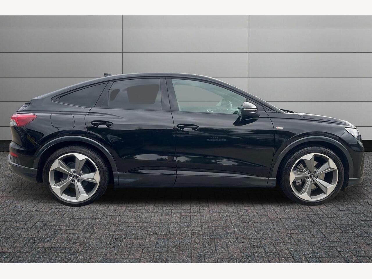 Used Audi Q4 e-tron 2025 for sale - 76680153: Photo 4