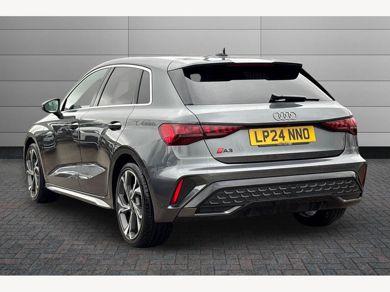 Used Audi A3 2024 for sale - 77614082: Photo 3