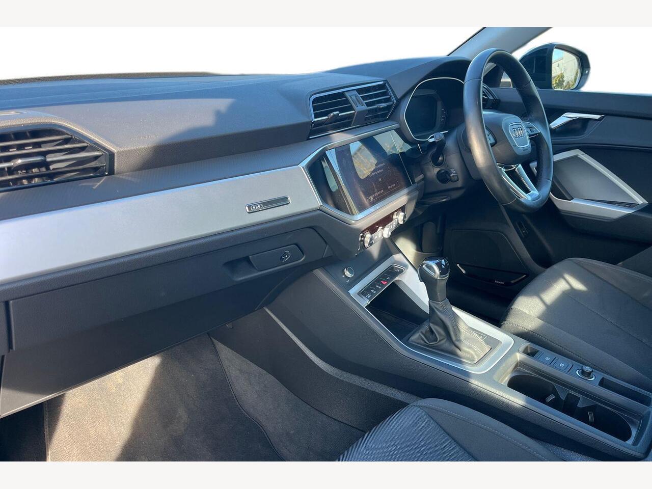 Used Audi Q3 2023 for sale - 78158833: Photo 2