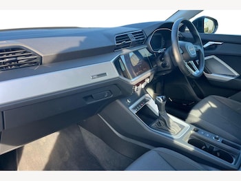 Used Audi Q3 2023 for sale - 78158833: Photo