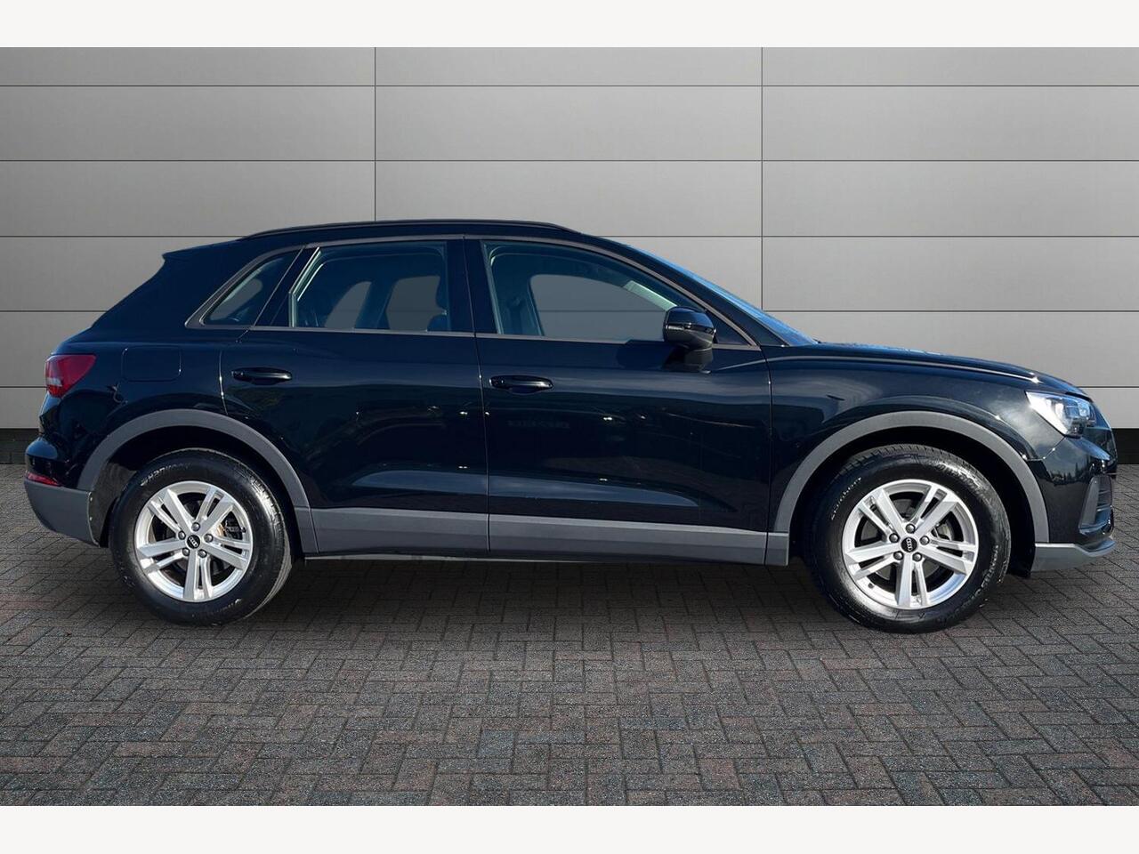 Used Audi Q3 2023 for sale - 78158833: Photo 4