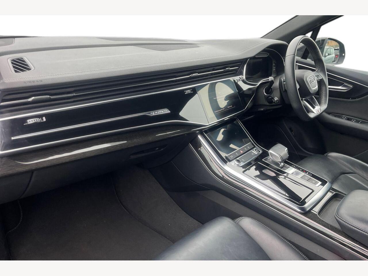 Used Audi Q7 2022 for sale - 77145490: Photo 2