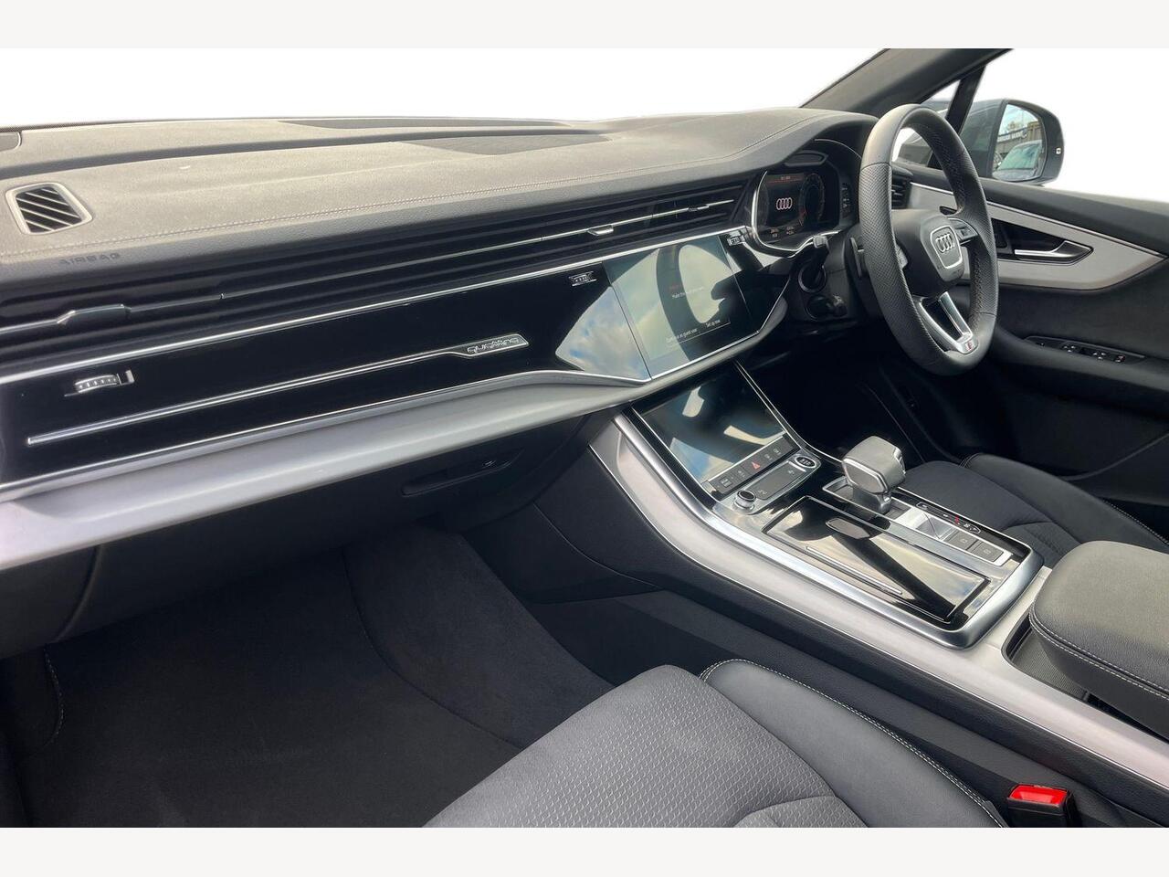 Used Audi Q7 2024 for sale - 76678435: Photo 2