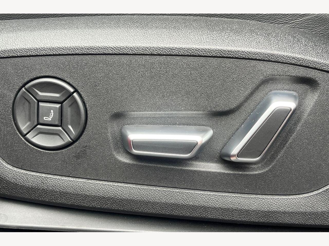 Used Audi Q6 e-tron 2025 for sale - 76680560: Photo 13