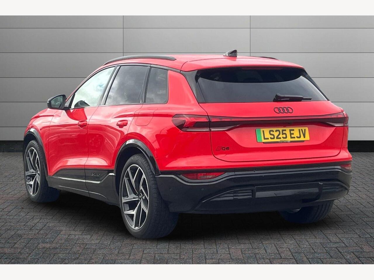 Used Audi Q6 e-tron 2025 for sale - 76680560: Photo 3