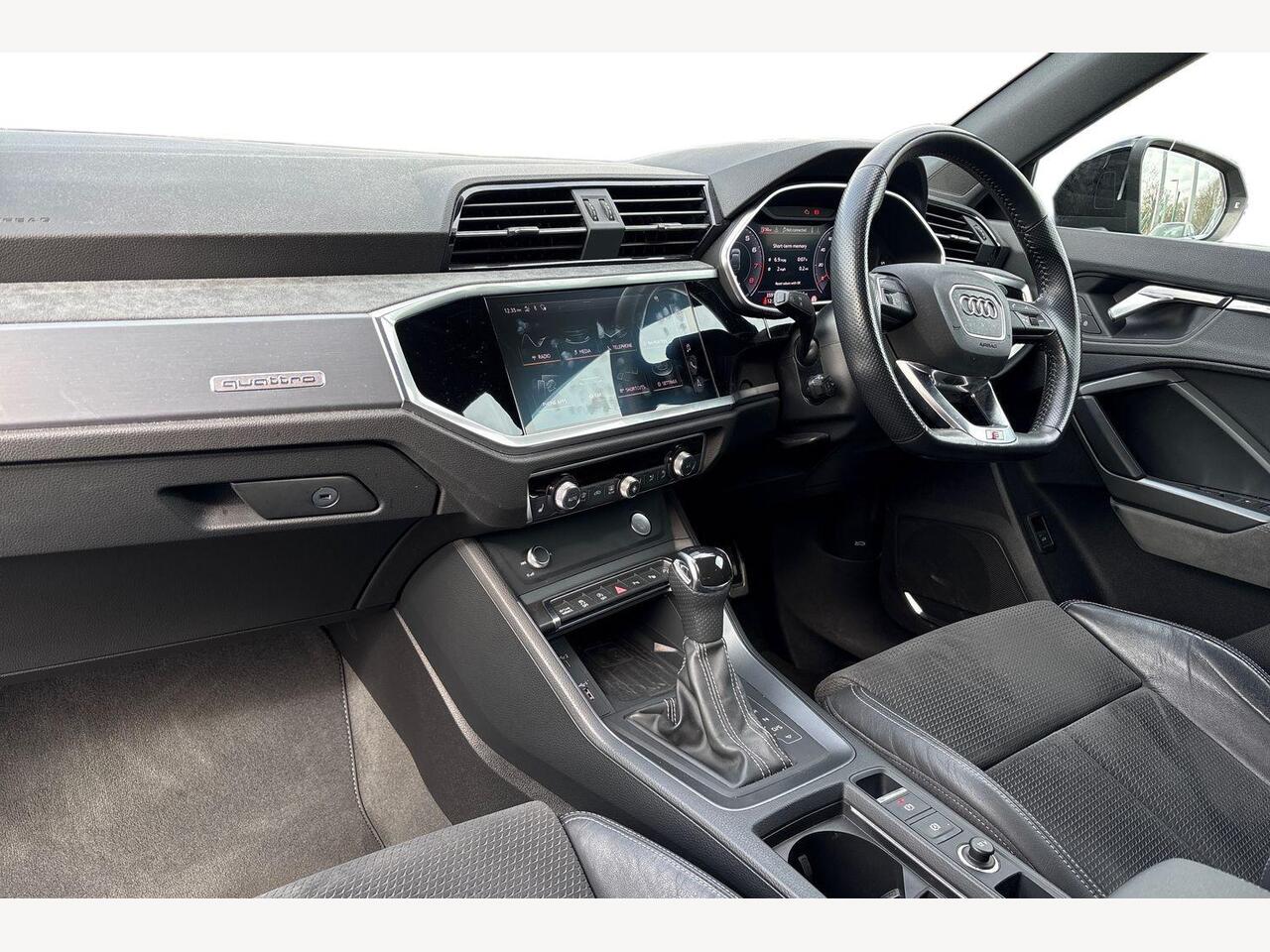 Used Audi Q3 2020 for sale - 77910968: Photo 2