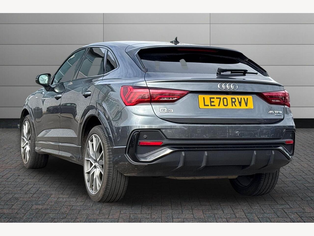 Used Audi Q3 2020 for sale - 77910968: Photo 3