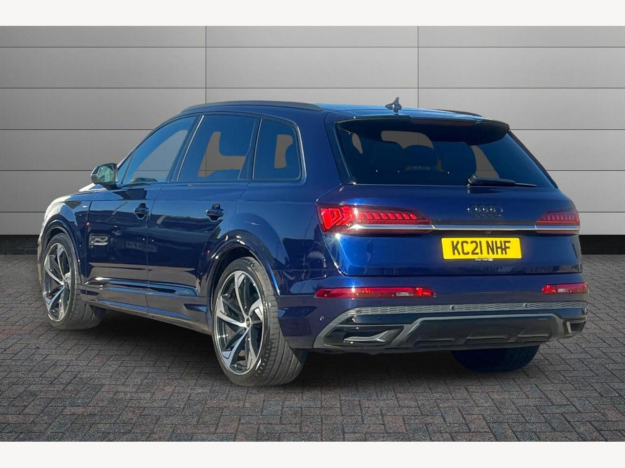 Used Audi Q7 2021 for sale - 76674213: Photo 3