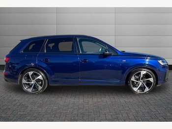 Used Audi Q7 2021 for sale - 76674213: Photo