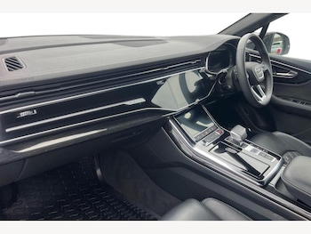 Used Audi Q7 2024 for sale - 76678474: Photo