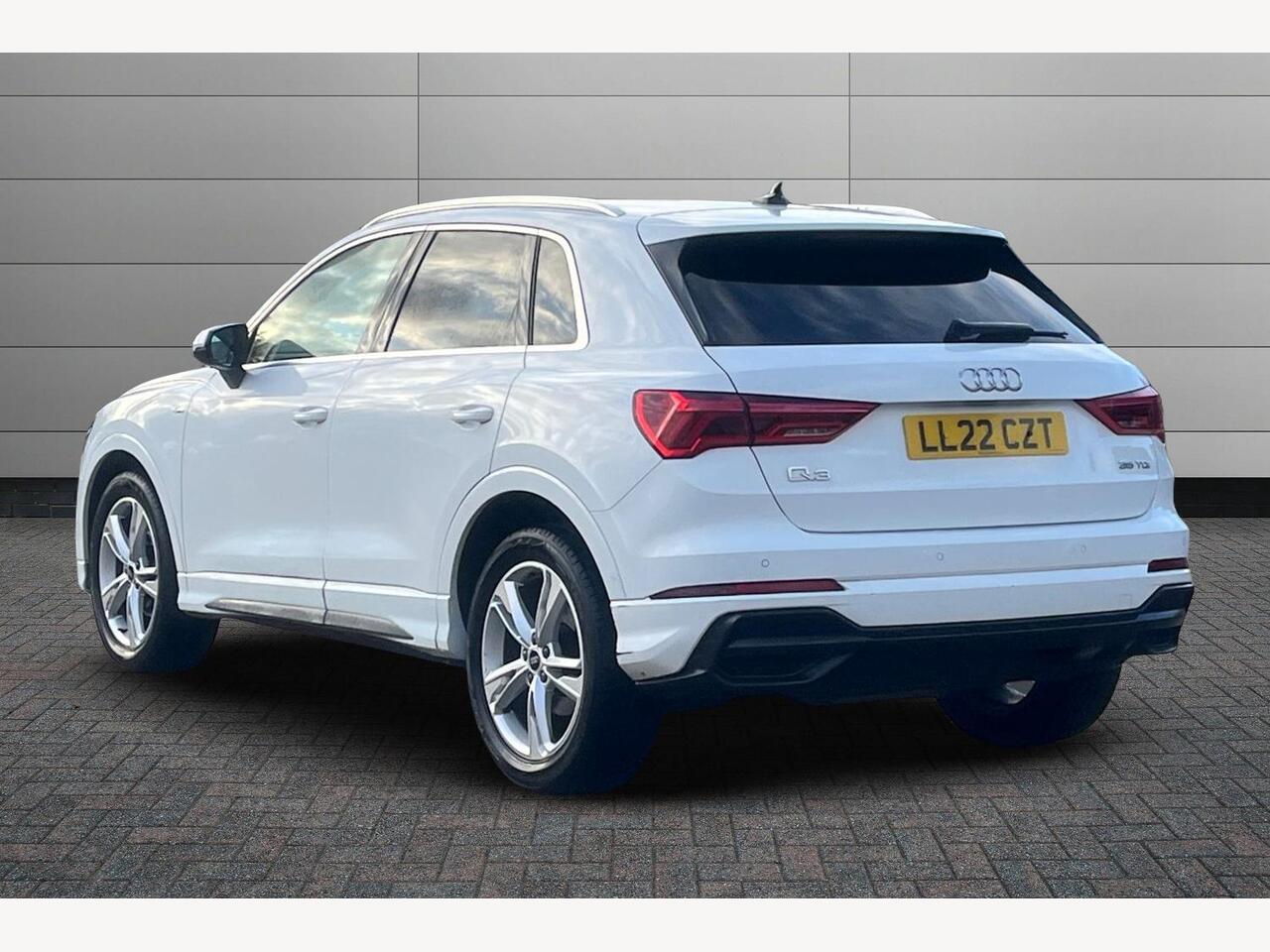 Used Audi Q3 2022 for sale - 76703828: Photo 3