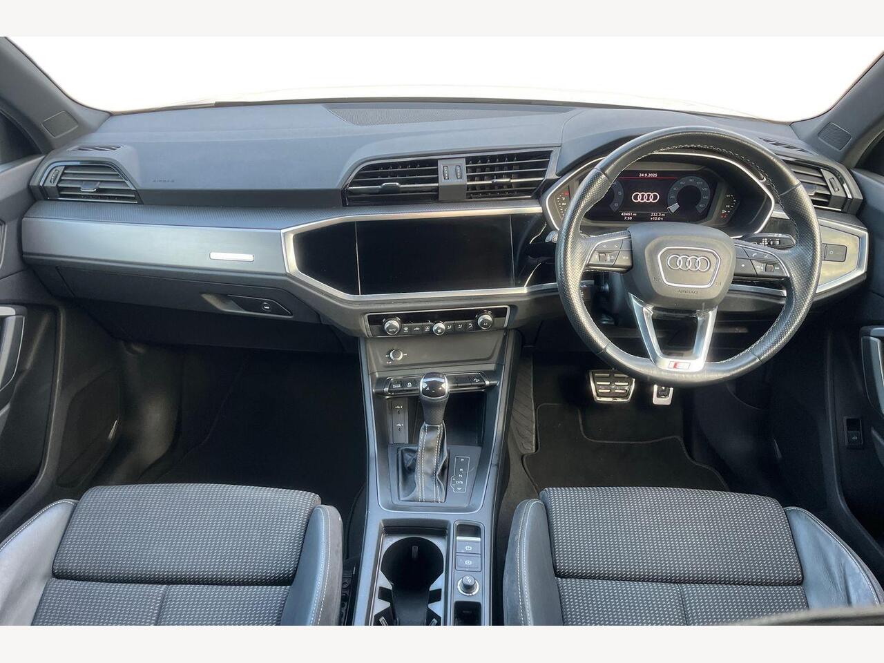 Used Audi Q3 2022 for sale - 76703828: Photo 9