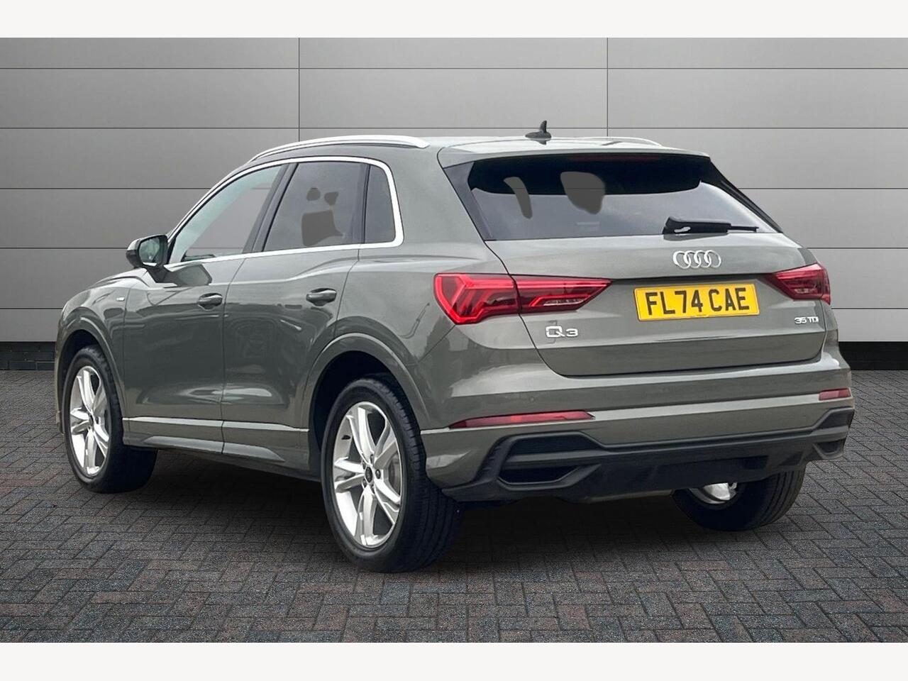 Used Audi Q3 2024 for sale - 76677770: Photo 3