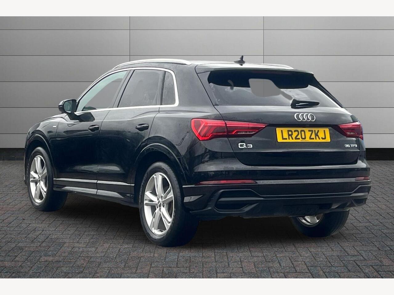 Used Audi Q3 2020 for sale - 76691188: Photo 3
