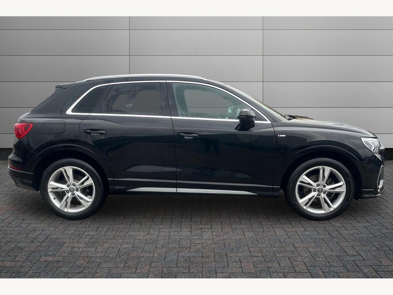 Used Audi Q3 2020 for sale - 76691188: Photo 4