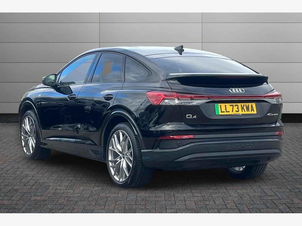 Used Audi Q4 e-tron 2023 for sale - 76675899: Photo 3