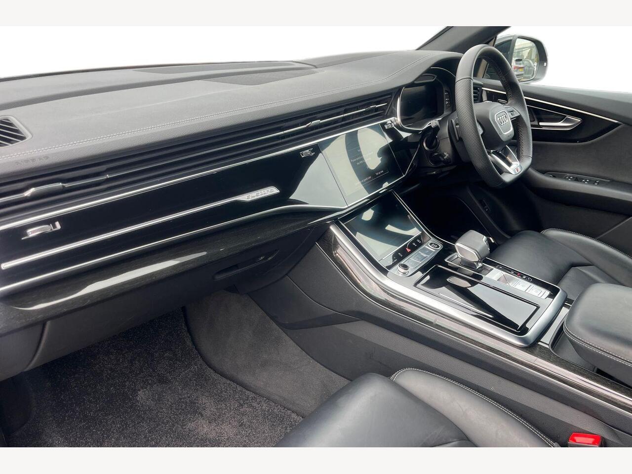 Used Audi Q8 2024 for sale - 76677333: Photo 2