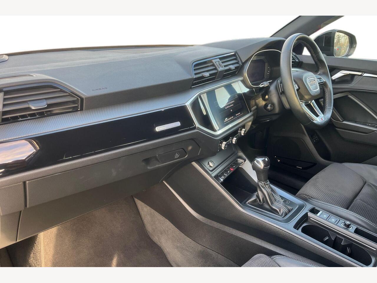 Used Audi Q3 2022 for sale - 77009954: Photo 2