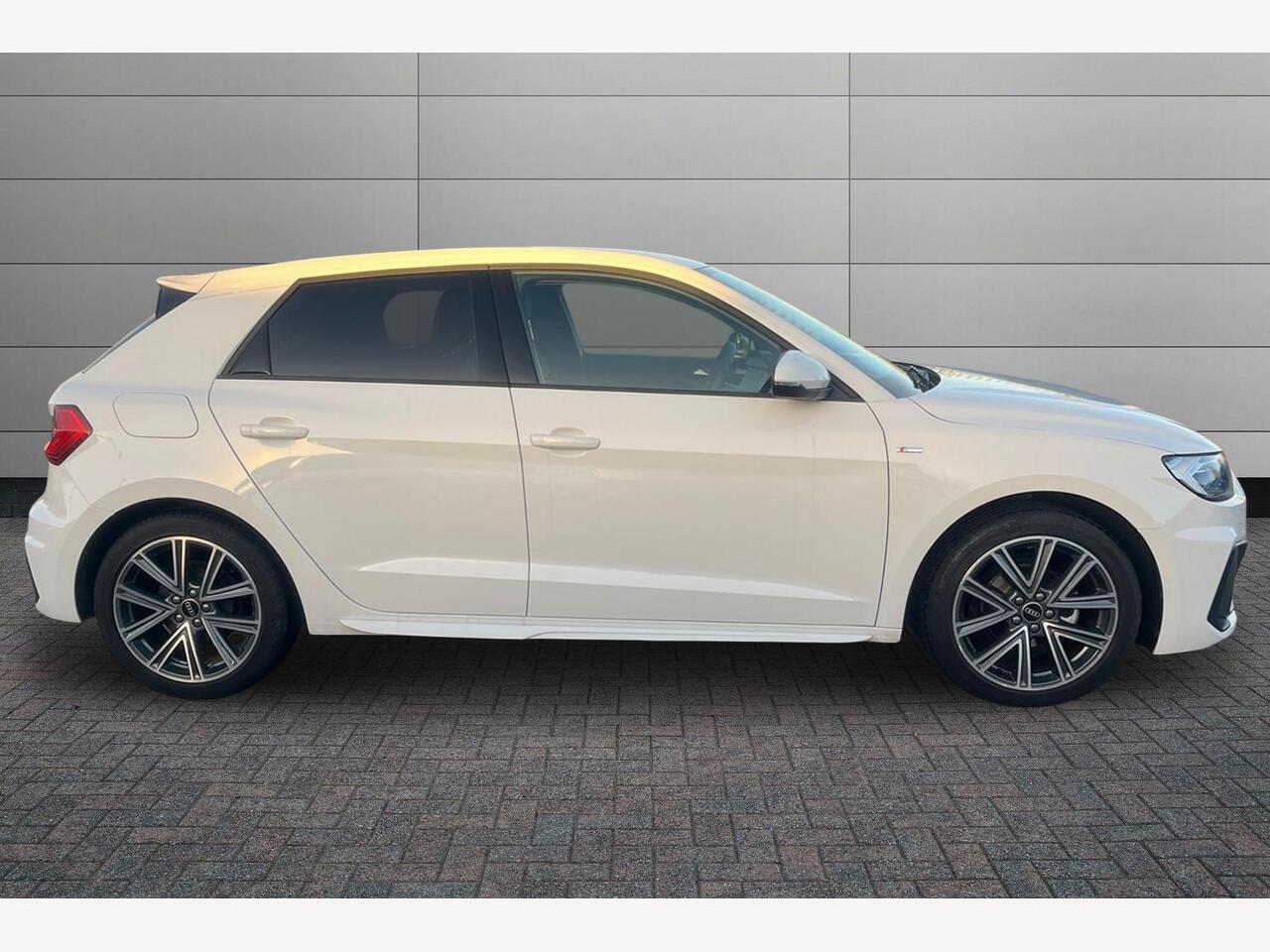 Used Audi A1 2025 for sale - 76680441: Photo 4