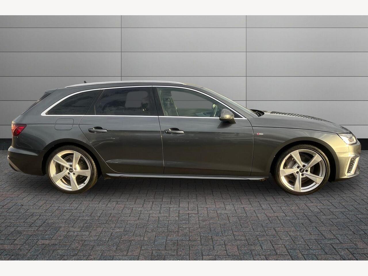 Used Audi A4 2022 for sale - 76674713: Photo 4