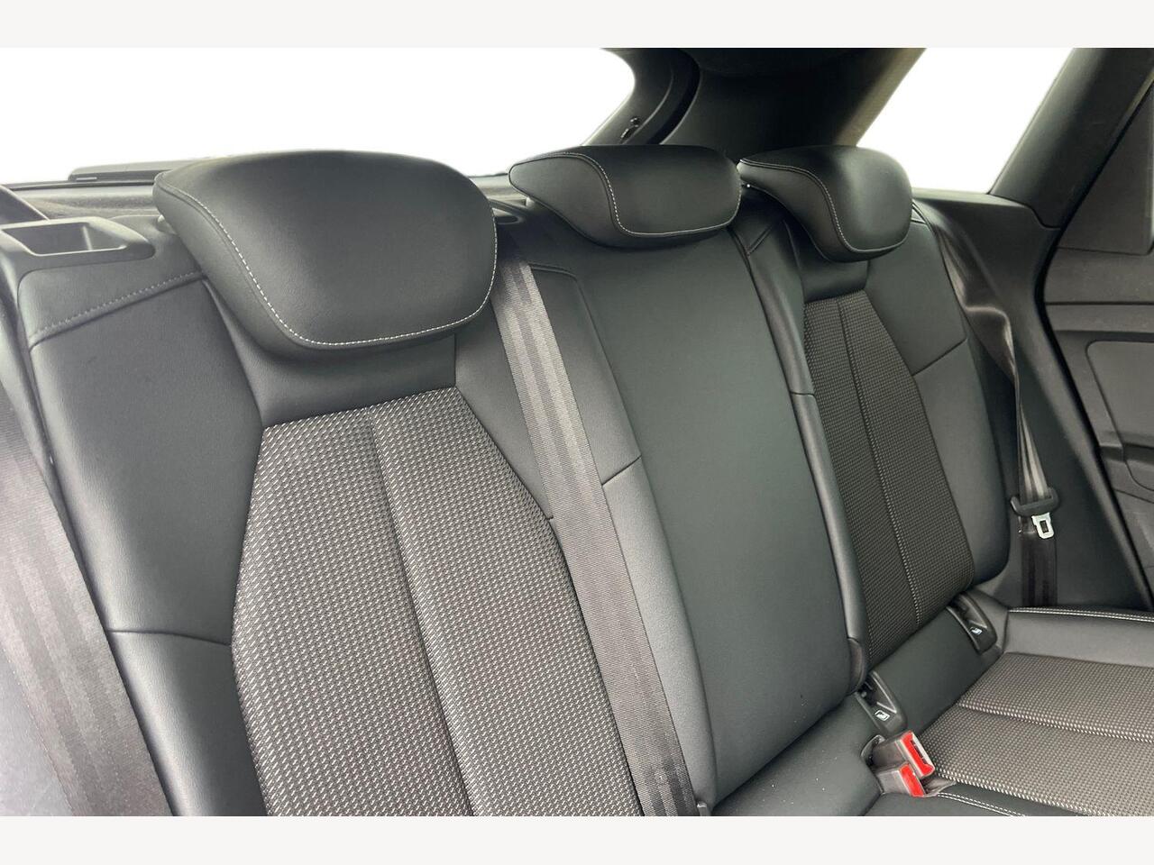 Used Audi Q4 e-tron 2021 for sale - 76681205: Photo 8