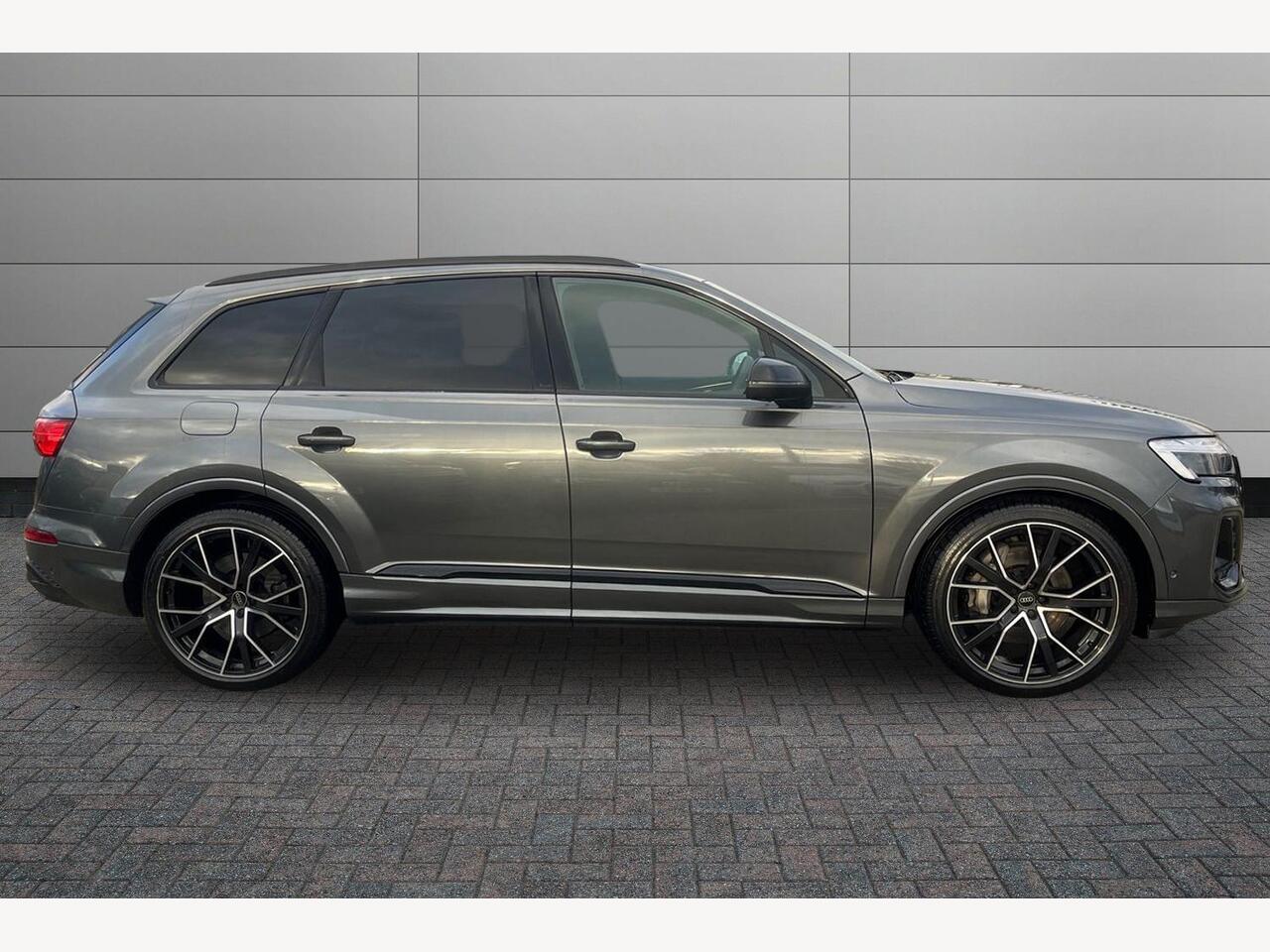 Used Audi Q7 2024 for sale - 76692483: Photo 4