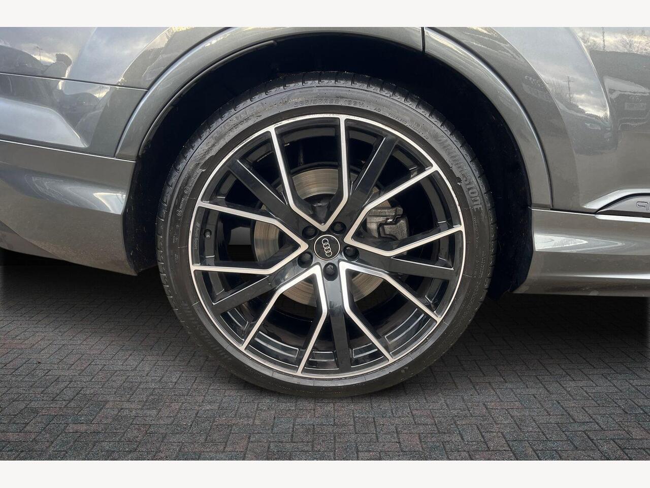 Used Audi Q7 2024 for sale - 76692483: Photo 5