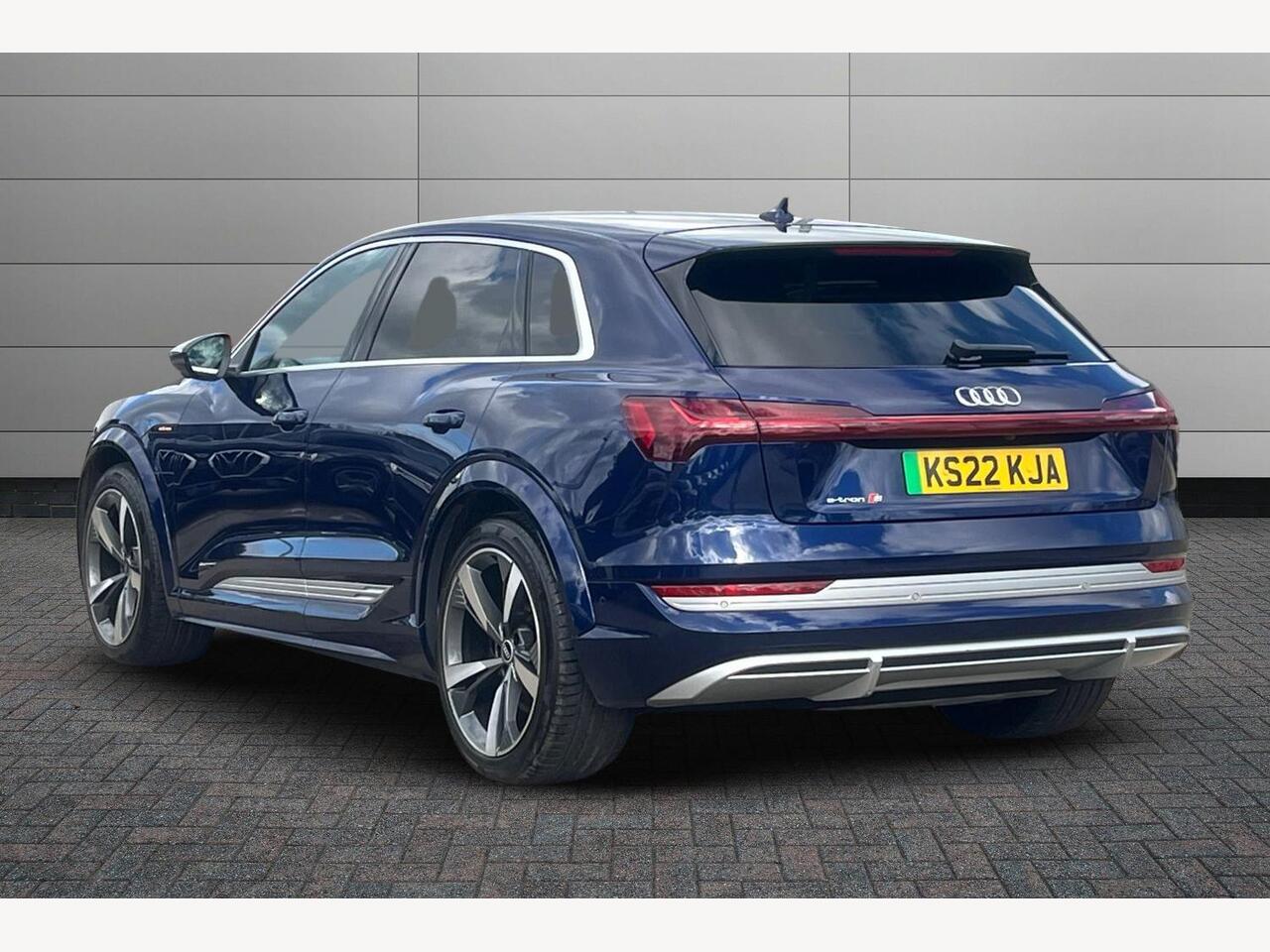Used Audi e-tron 2022 for sale - 76675491: Photo 3