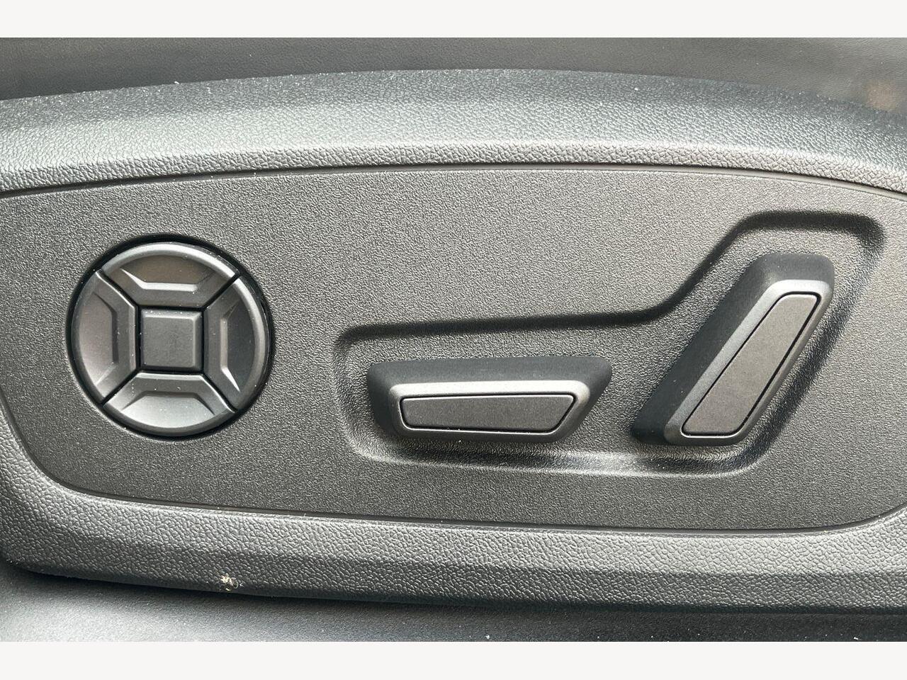 Used Audi Q4 e-tron 2023 for sale - 76675941: Photo 13