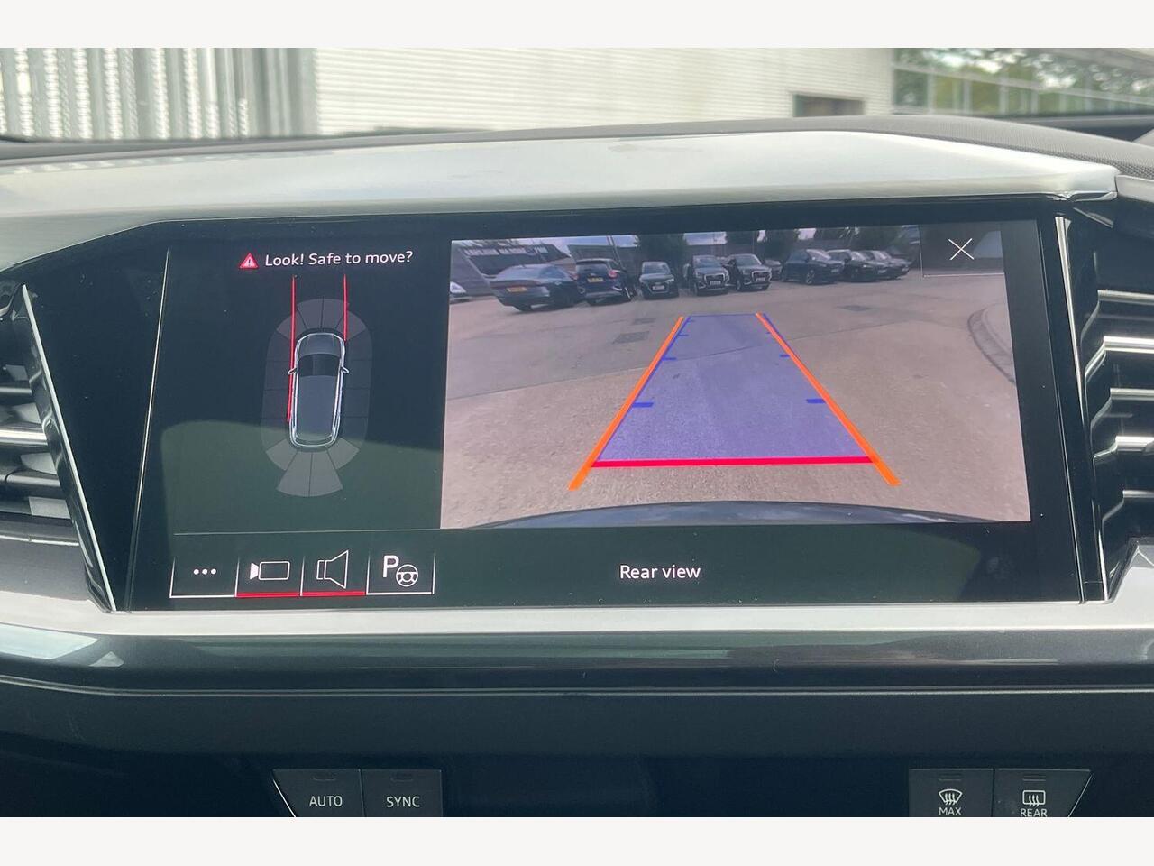 Used Audi Q4 e-tron 2023 for sale - 76675941: Photo 18