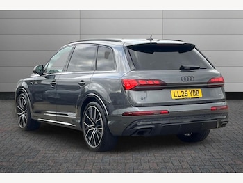 Used Audi Q7 2025 for sale - 76680367: Photo