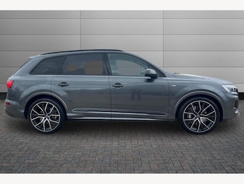 Used Audi Q7 2025 for sale - 76680367: Photo