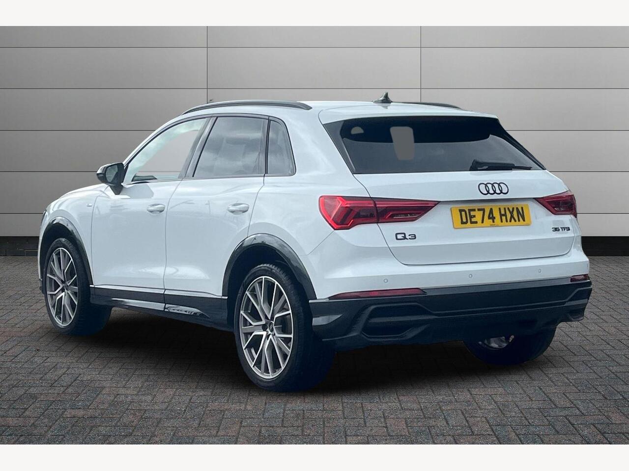 Used Audi Q3 2024 for sale - 76677708: Photo 3