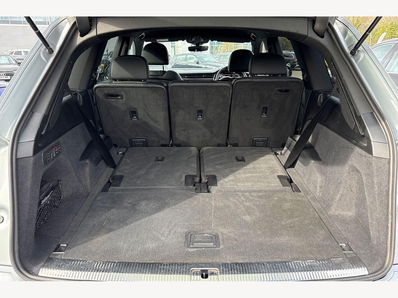 Used Audi Q7 2023 for sale - 77893757: Photo 12