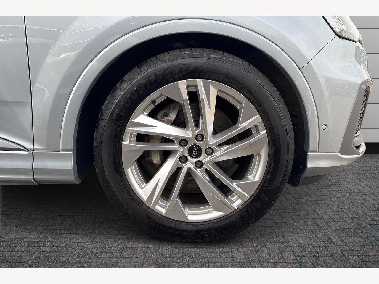 Used Audi Q7 2023 for sale - 77893757: Photo 5