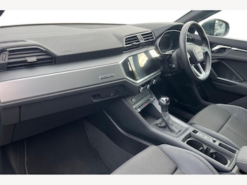 Used Audi Q3 2023 for sale - 76676054: Photo