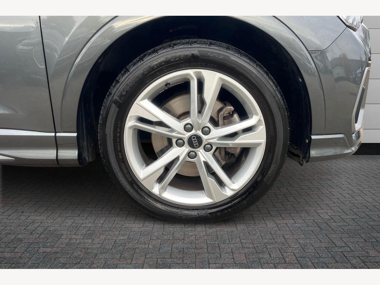 Used Audi Q3 2023 for sale - 76676054: Photo 5