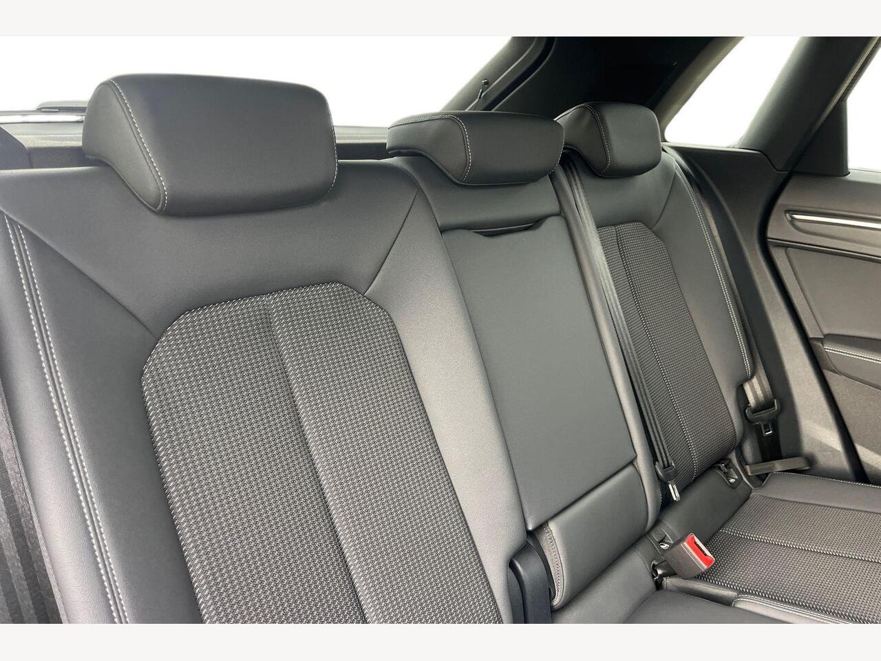 Used Audi Q3 2023 for sale - 76676054: Photo 8