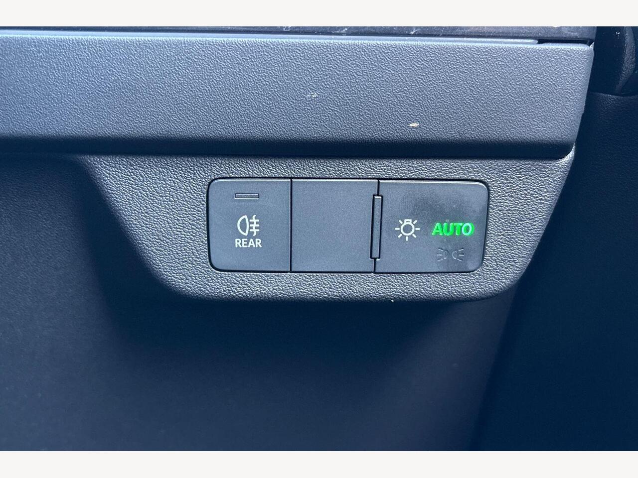 Used Audi Q4 e-tron 2023 for sale - 77941870: Photo 17