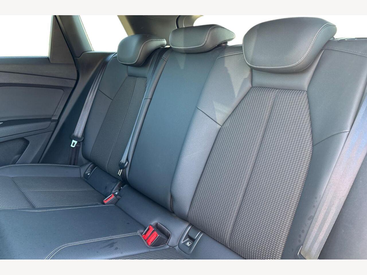 Used Audi Q4 e-tron 2023 for sale - 77941870: Photo 8