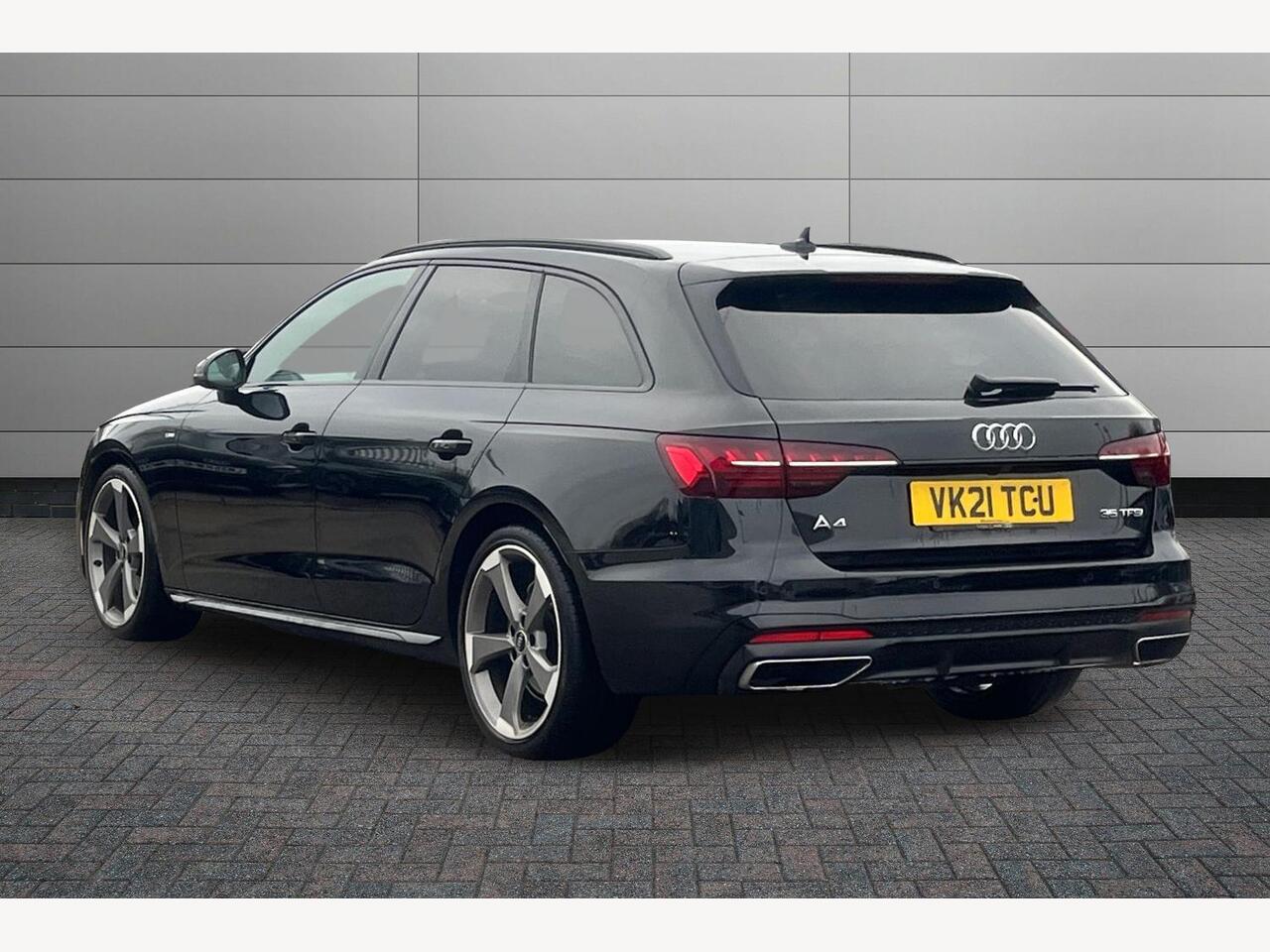 Used Audi A4 2021 for sale - 76674600: Photo 3