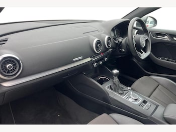 Used Audi A3 2019 for sale - 77042643: Photo