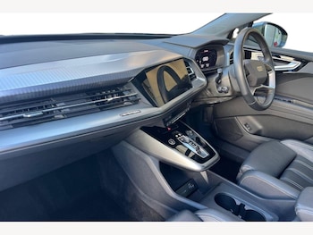 Used Audi Q4 e-tron 2024 for sale - 78378106: Photo