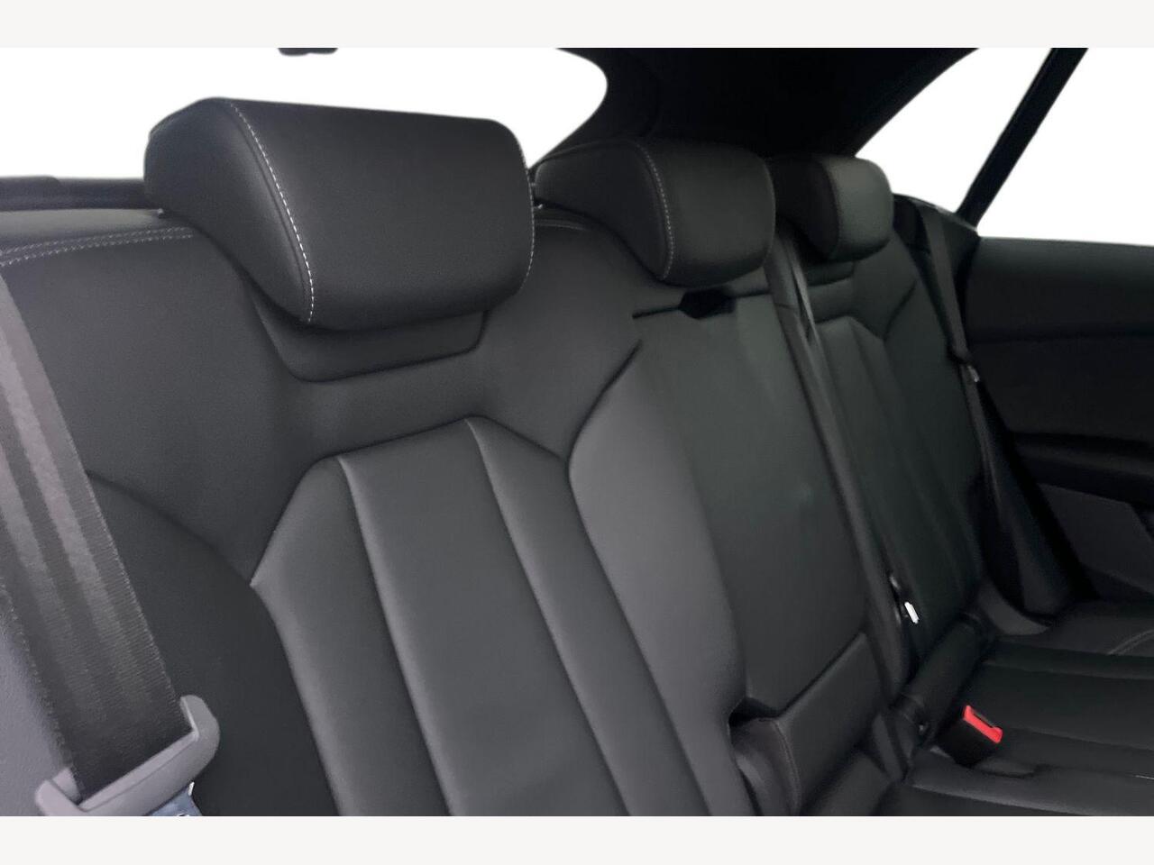 Used Audi Q8 2025 for sale - 76678927: Photo 8