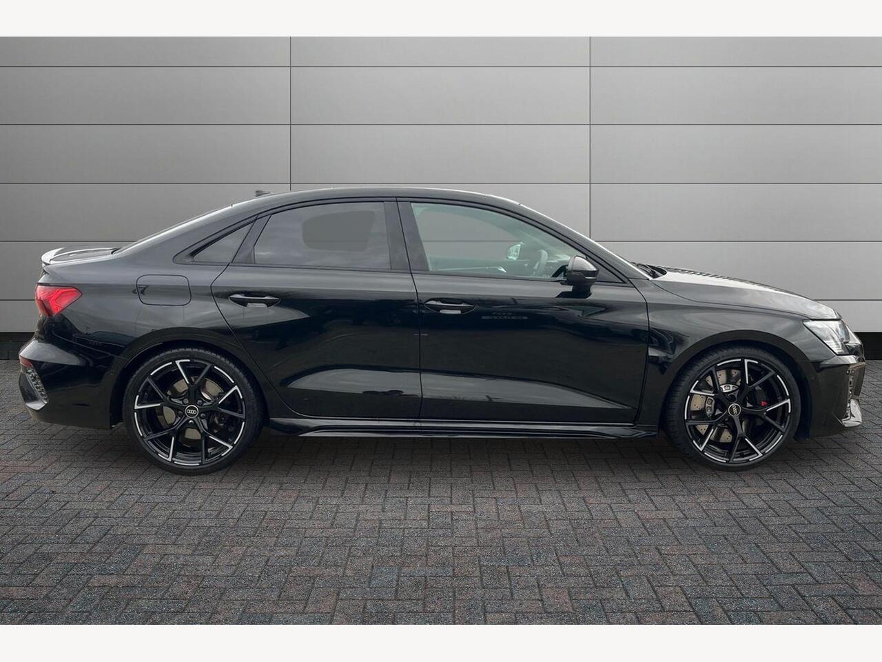 Used Audi RS3 2023 for sale - 77110365: Photo 4