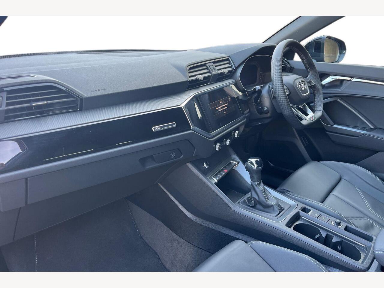 Used Audi Q3 2025 for sale - 77673273: Photo 2