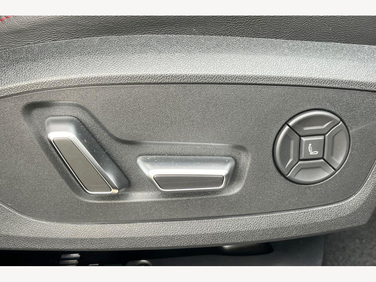 Used Audi Q6 e-tron 2025 for sale - 76678485: Photo 13