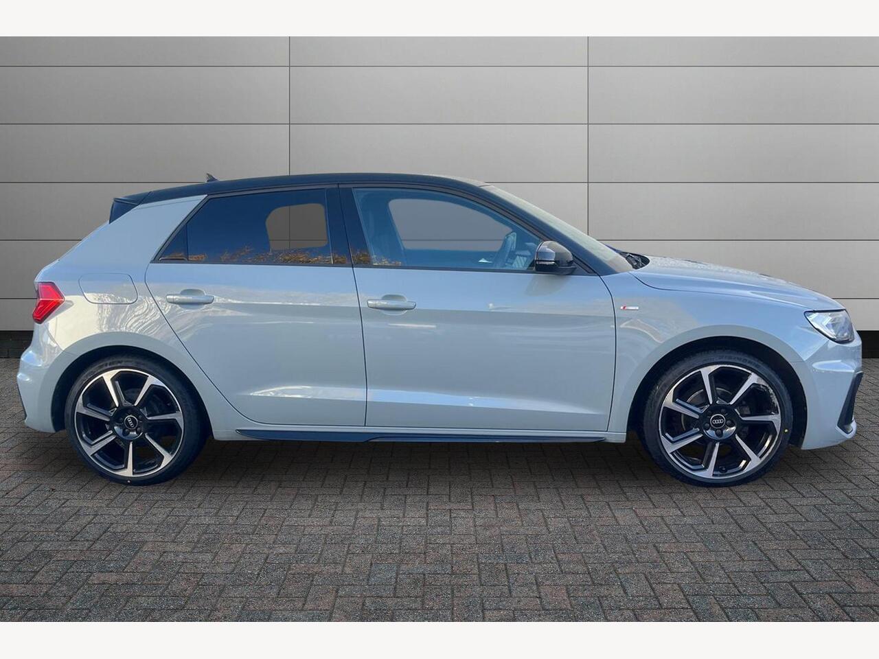 Used Audi A1 2023 for sale - 76676898: Photo 4